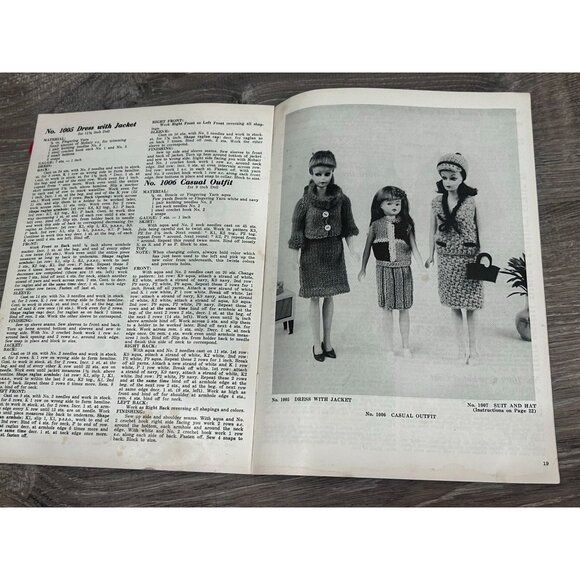 Vintage 1965 Hilde Crochet And Knit Wardrobe For Fashion Model Dolls Crafts #111 - Picture 4 of 5